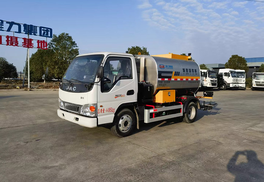程力CL5043GLQ6BLS型江淮藍(lán)牌智能瀝青灑布車(chē)